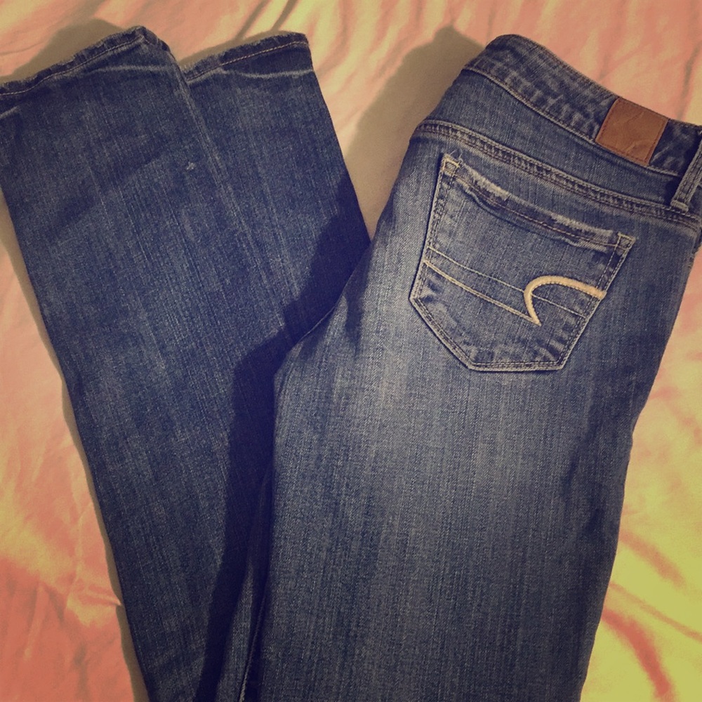 💞AMERICAN EAGLE Skinny jeans size 4 LONG!! 💞